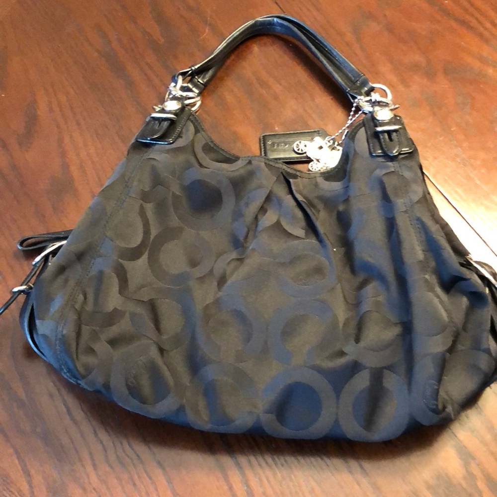 Coach Signature Shoulder Bag